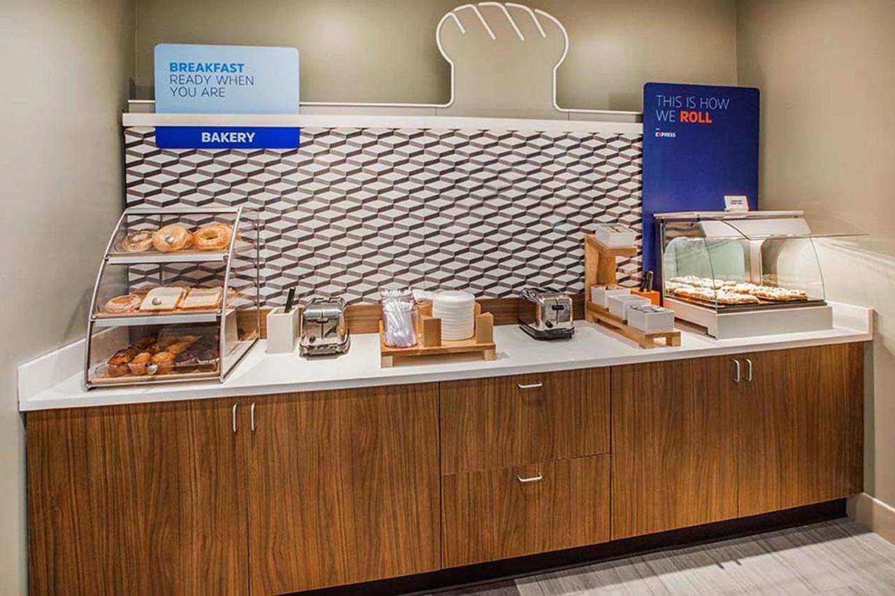 Holiday Inn Express Johnson City By Ihg Extérieur photo